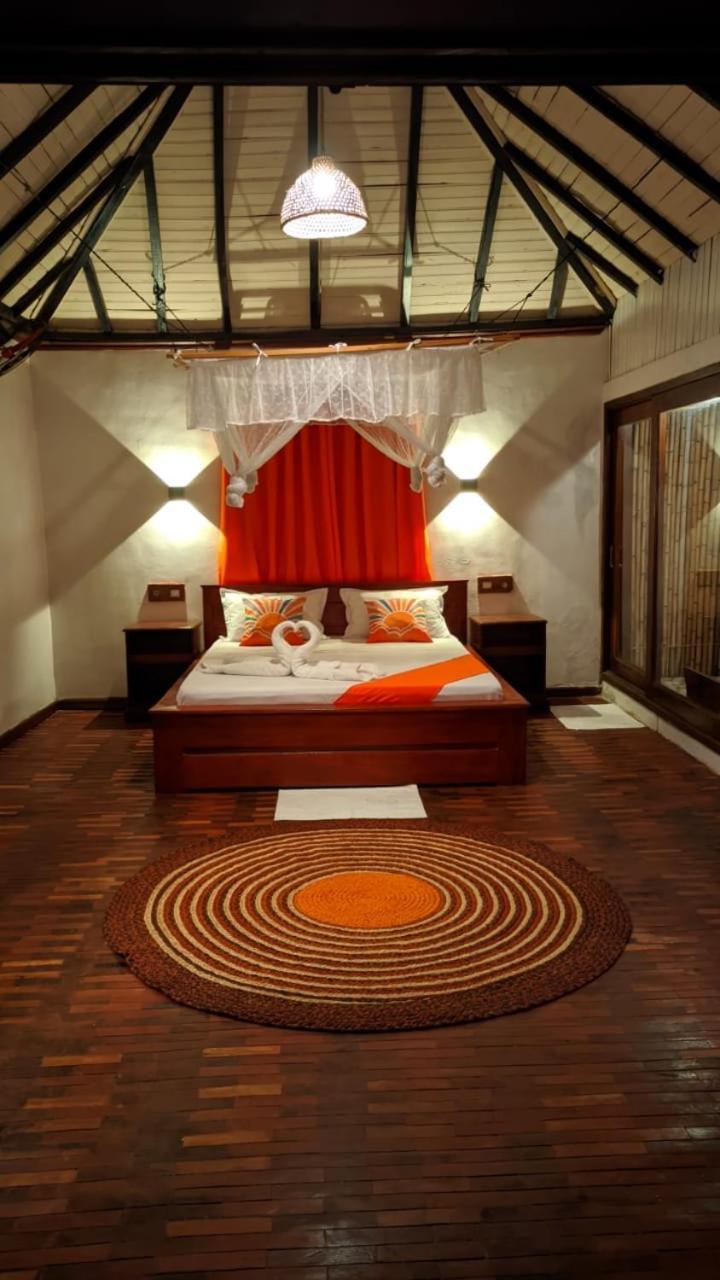 Ampazony Oasis Lodge Mahajanga Kültér fotó