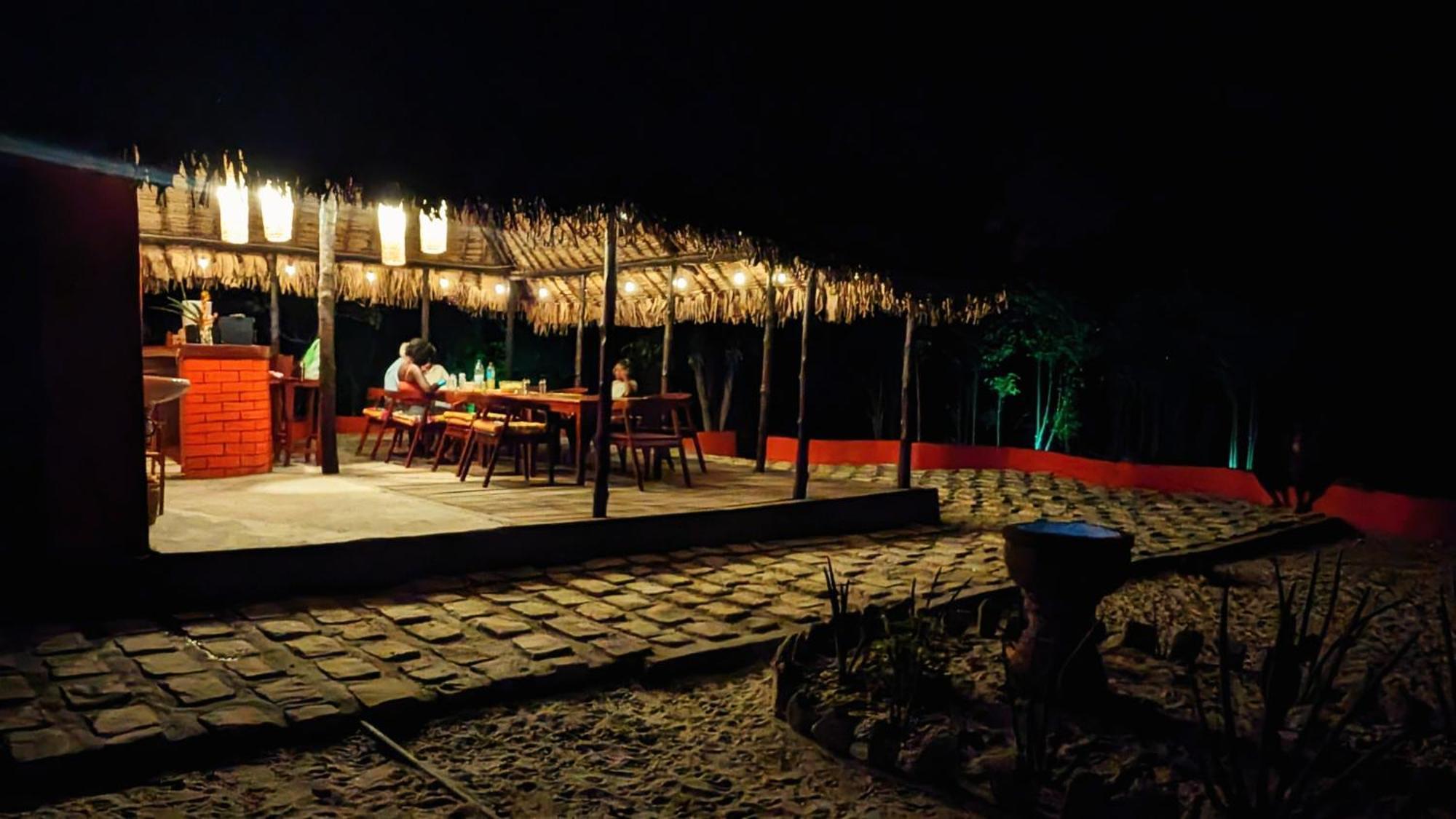 Ampazony Oasis Lodge Mahajanga Kültér fotó