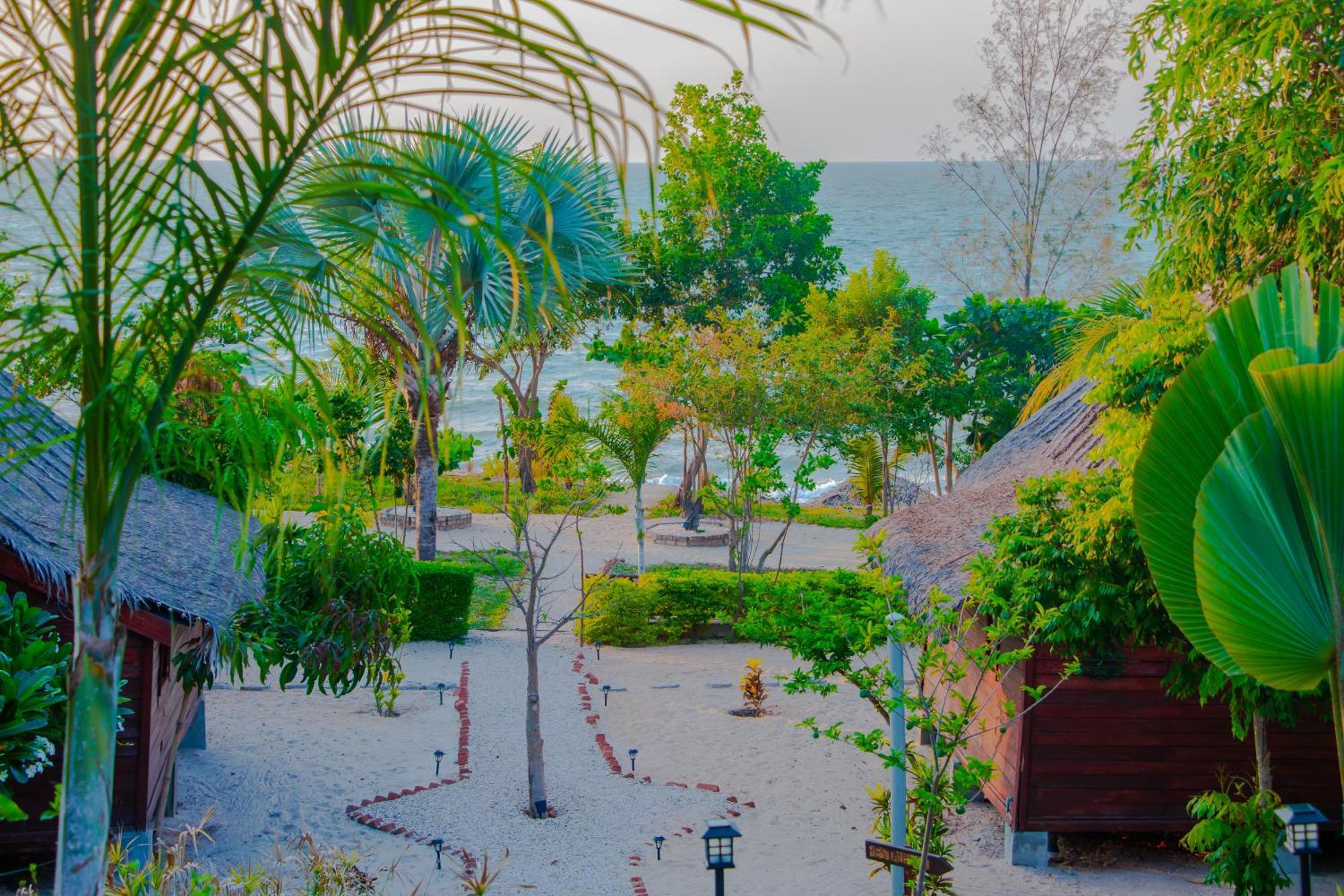 Ampazony Oasis Lodge Mahajanga Kültér fotó