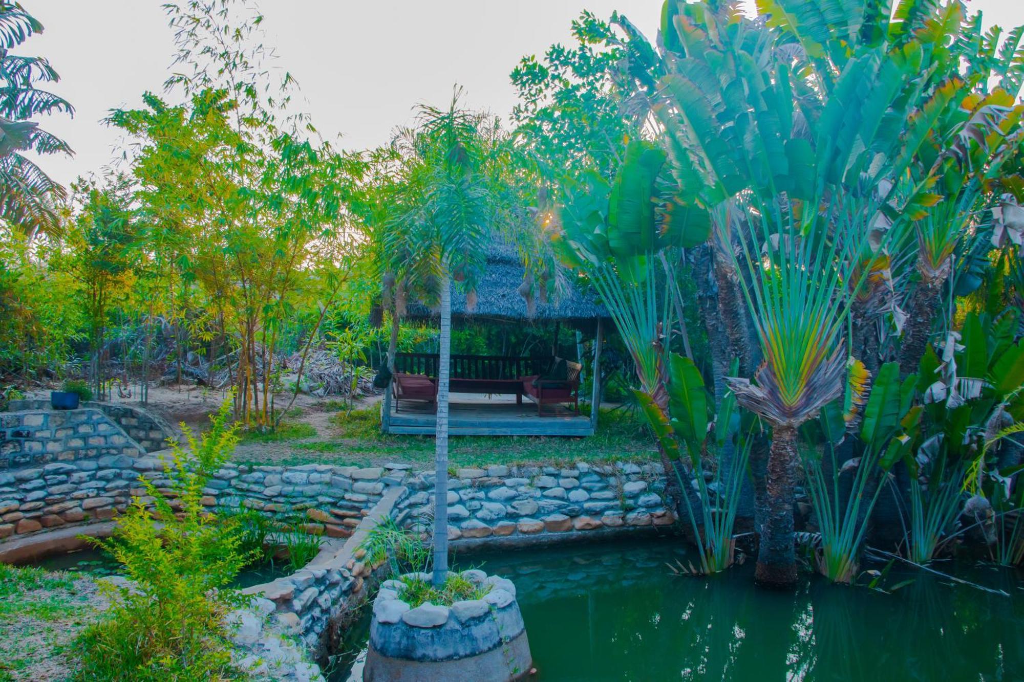 Ampazony Oasis Lodge Mahajanga Kültér fotó