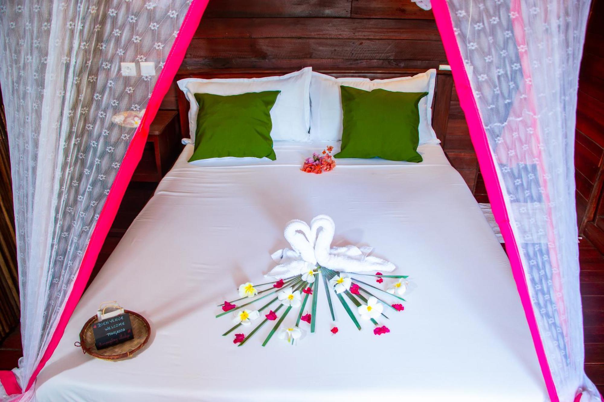 Ampazony Oasis Lodge Mahajanga Kültér fotó
